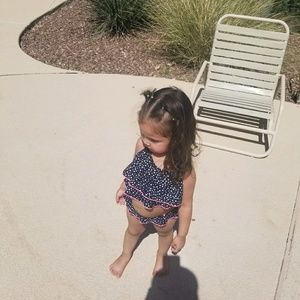 Meet your Posher, Stephani